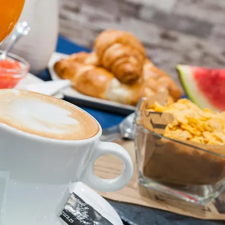 Victoria 3* Linares (Jaen)